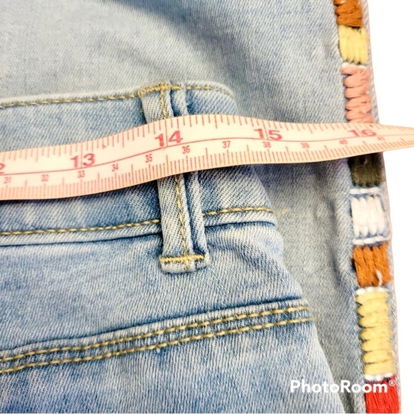 Knox Rose Adorable High Waisted Stretch Jean’s Retro 90s Boho Embroidered - Picture 4 of 12